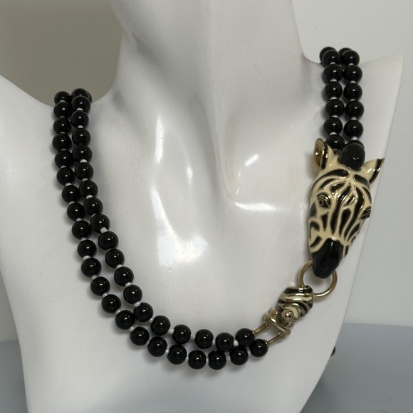 Chic Black and Gold Beaded Necklace